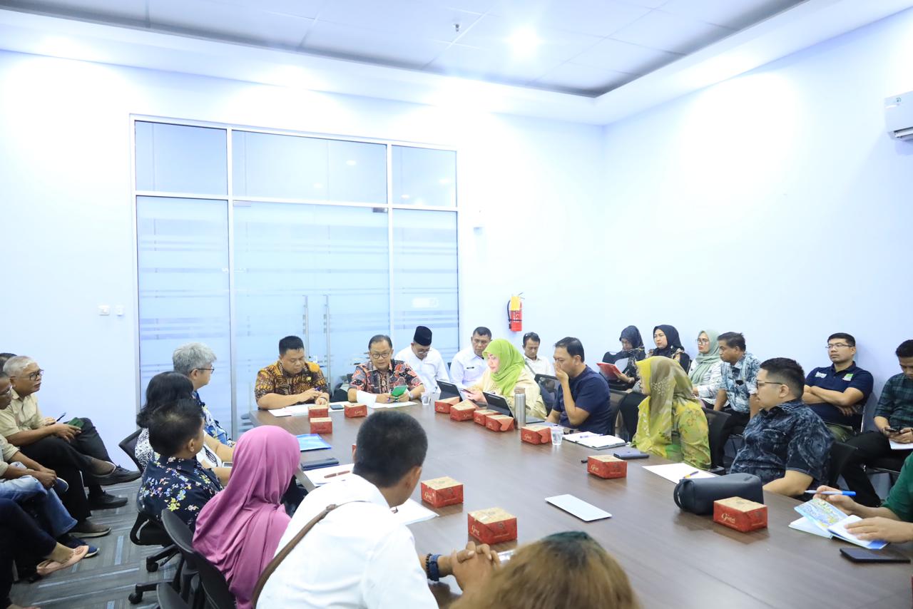 Audiensi Vendor Pasar Jati Asih, Pemkot Bekasi Akan Mediasi Kedua Belah Pihak