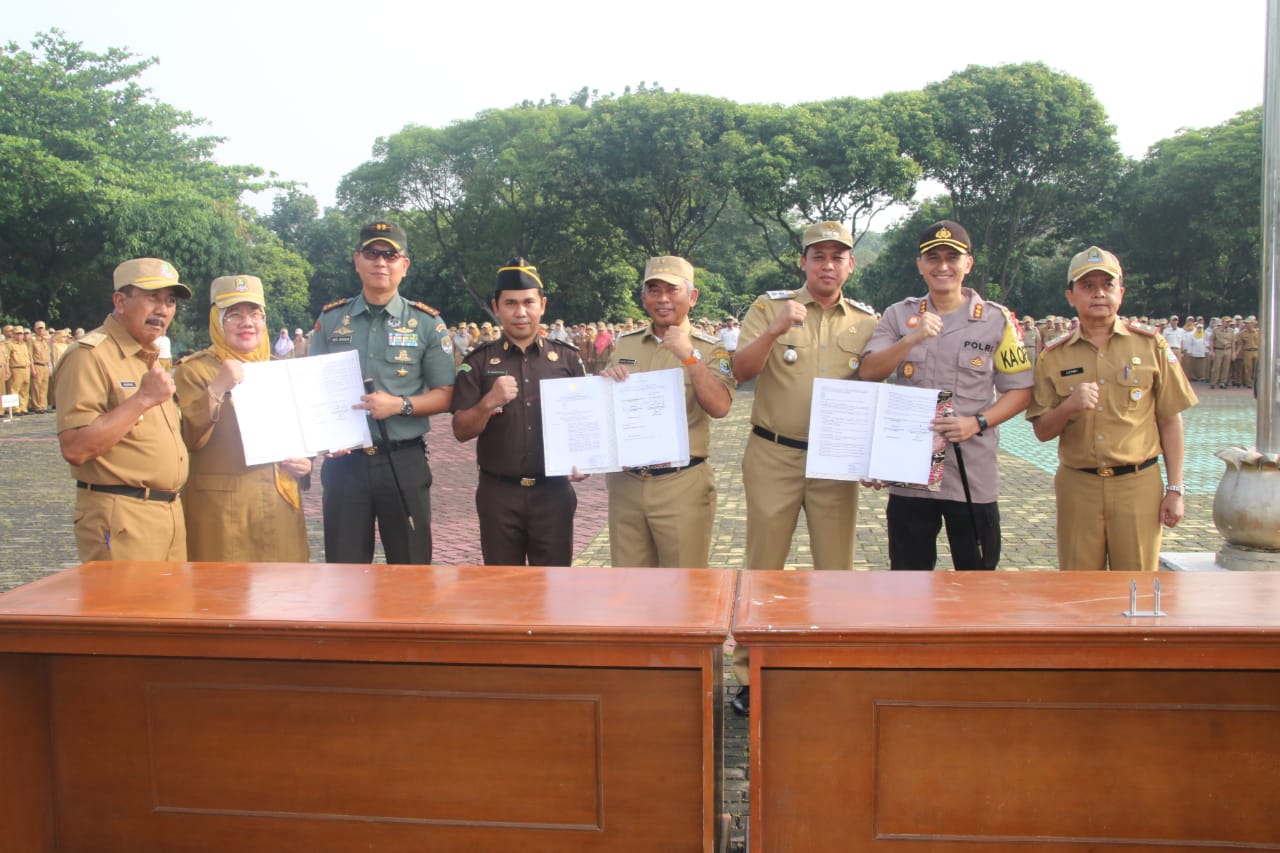 Apel Pagi dirangkaikan Penandatanganan PKS  dan Pengukuhan Komisi Perlindungan Anak Kota Bekasi