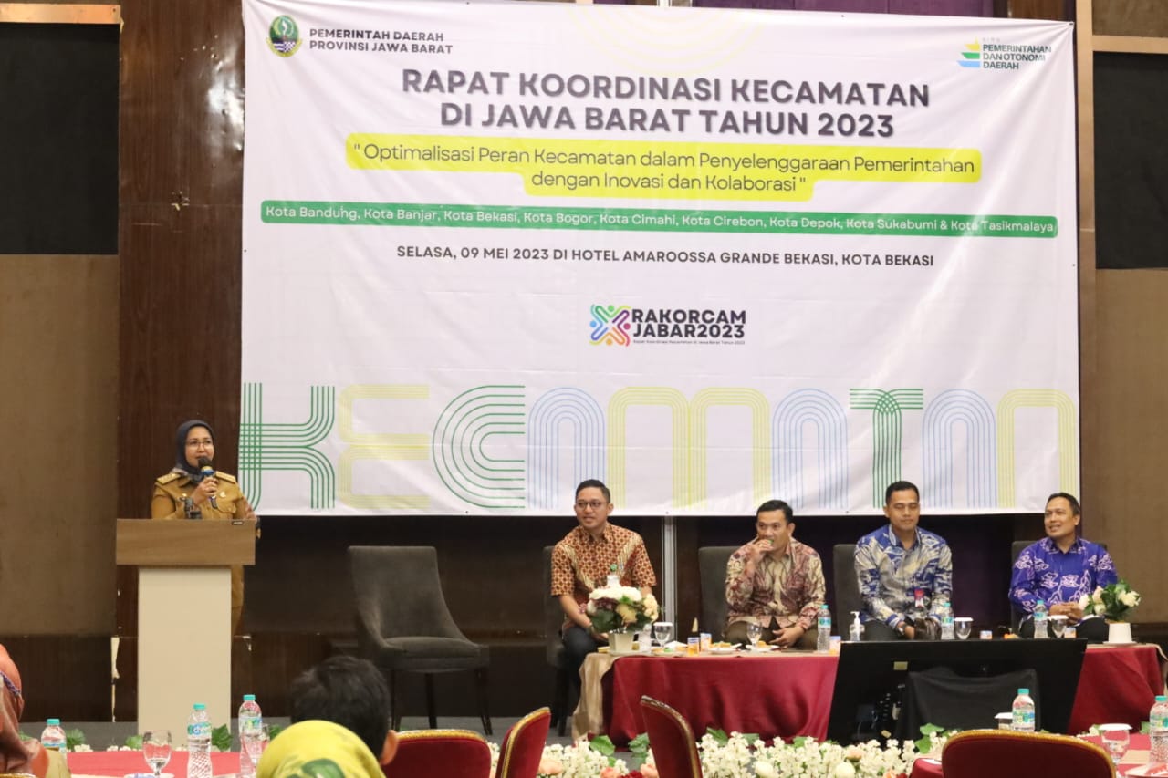Camat Bekasi Timur Jadi Salah Satu Narasumber di Rakorcam Jabar 2023