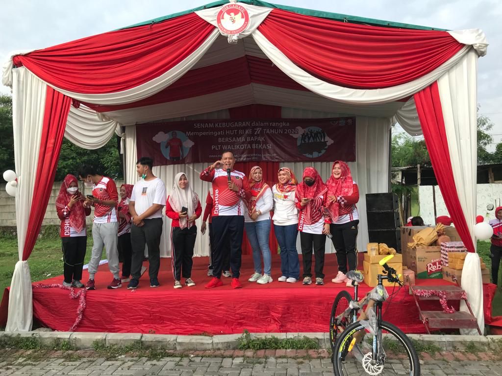 Peringati HUT RI 77 Plt Wali Kota Bekasi Senam Bersama Apartur