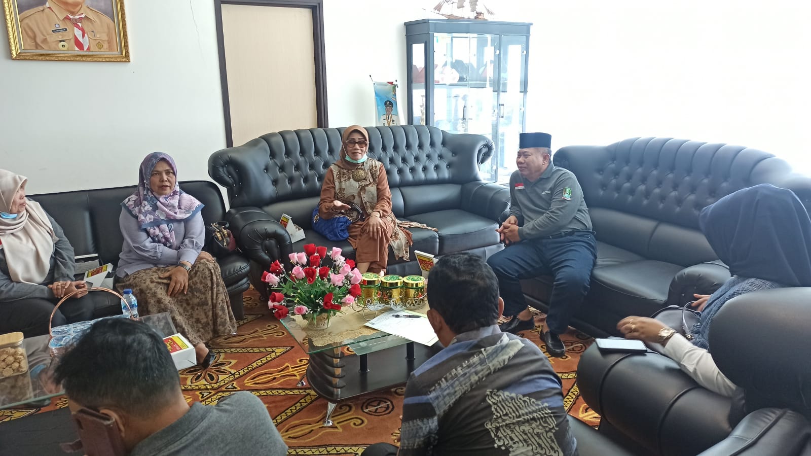 KADISKOP UKM KOTA BEKASI AUDIENSI DENGAN DPRD KOTA PAYAKUMBUH