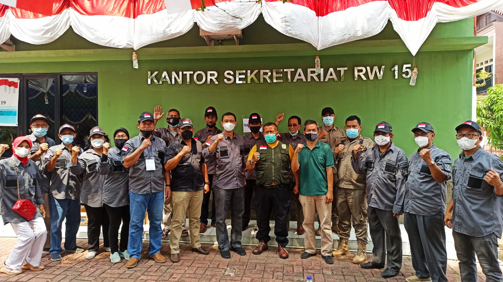 Warga RW 015 Jati Makmur Antusias Ikuti Kegiatan Vaksinasi