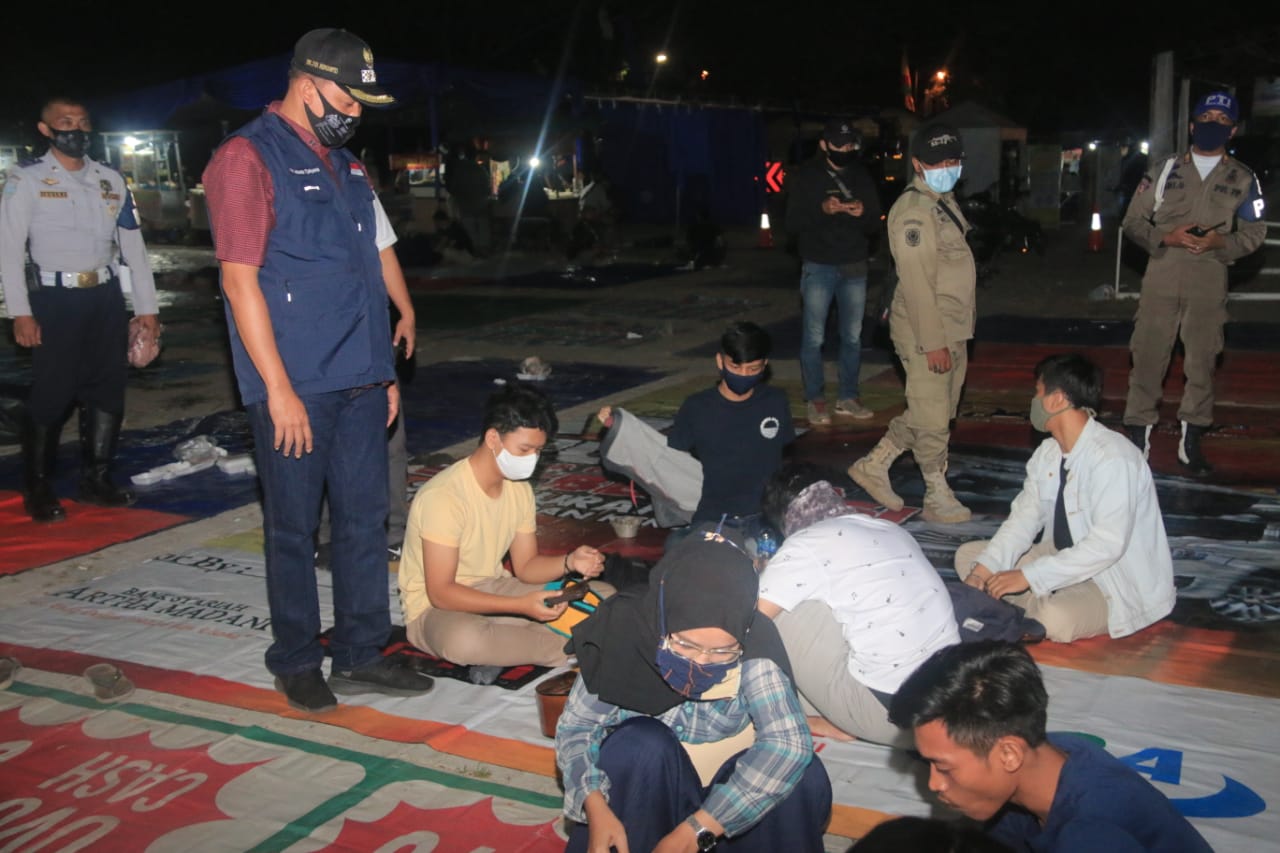 GIAT PATROLI, TIGA PILAR TERTIBKAN KERUMUNAN