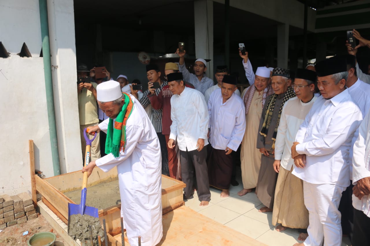 Peletakan Batu Pertama Masjid At-Taqwa dan Masjid At-Taubah Oleh Wali Kota Bekasi