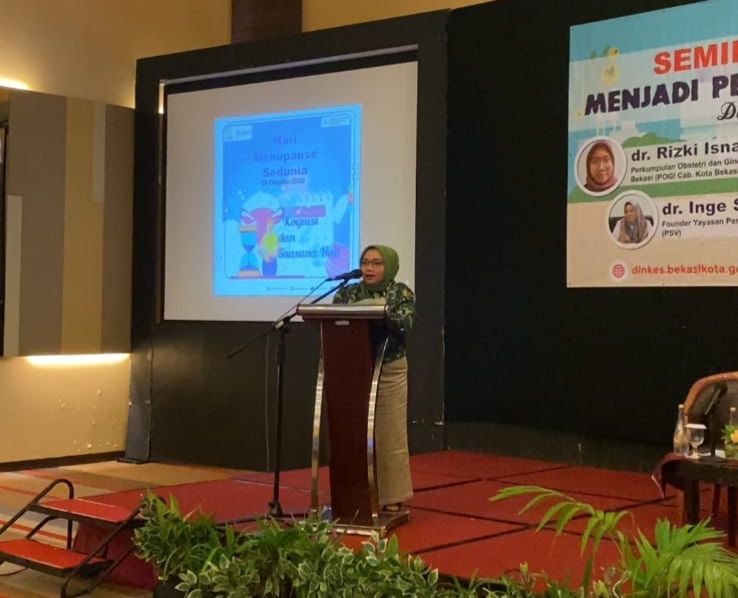 Plt Ketua TP PKK Bersama Kepala Dinas Kesehatan Hadiri Seminar Kesehatan