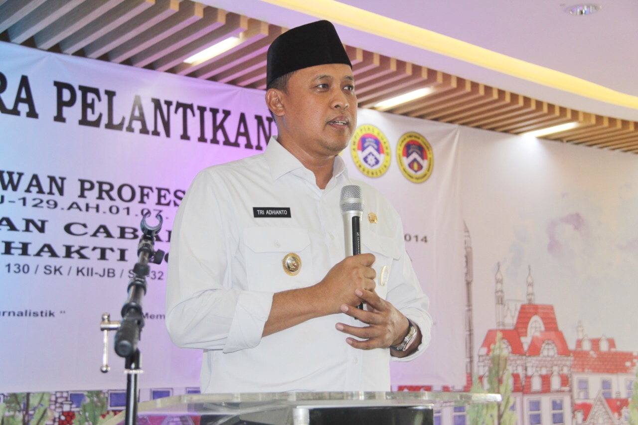 Hadiri Pelantikan AWPI Bekasi Raya, Ini Pesan Tri Adhianto