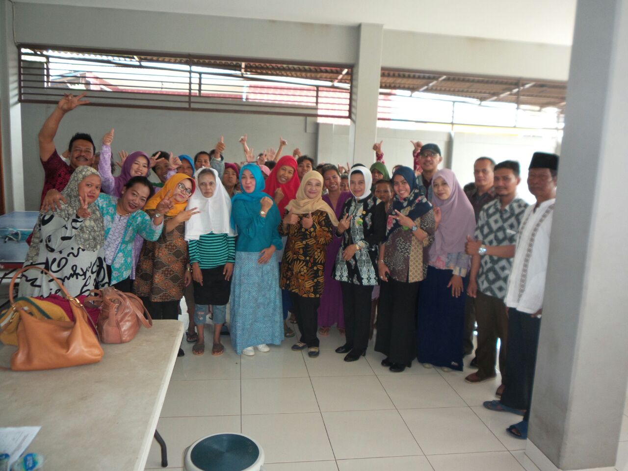 Sambut HUT Korpri ke 46, Korpri Kota Bekasi Serahkan Bantuan Kepada Yayasan Galuh