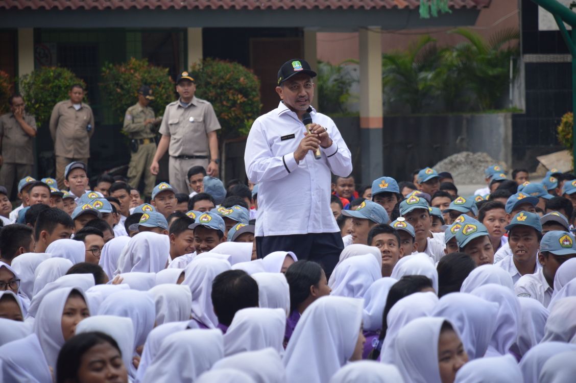 Ribuan Pelajar SMK Karya Guna 2 Gelar Deklarasi Anti Narkoba