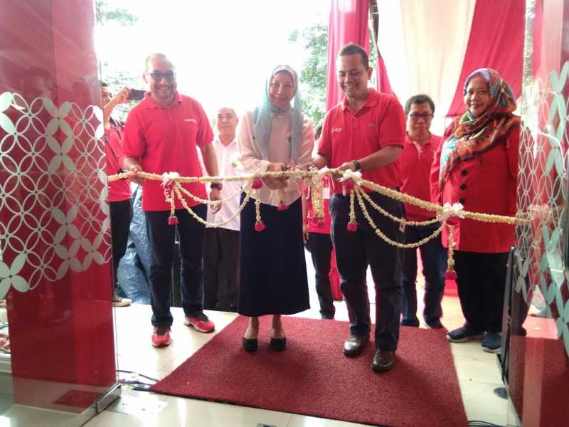 Kadiskominfostandi  Launching  Plaza  Telkom Digital, layanan alternatif beorientasi pelanggan