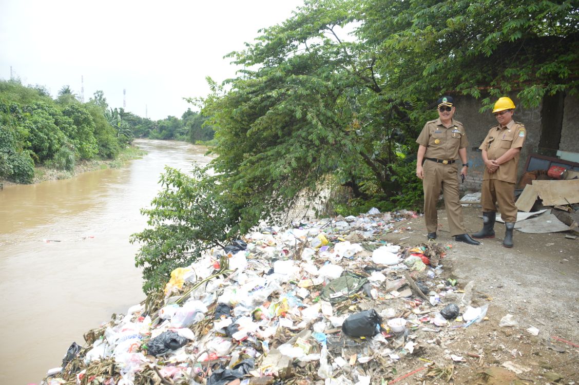 Pjs Walikota Tinjau Lokasi Dampak Banjir di Bekasi Utara