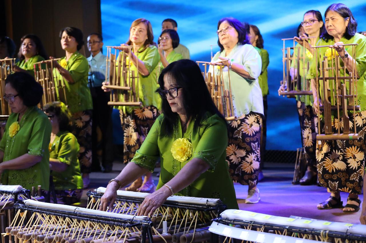 Launching Sekolah Lansia, Wawali Harris Bobihoe:  Lansia Mandiri, Sejahtera Dan Bahagia