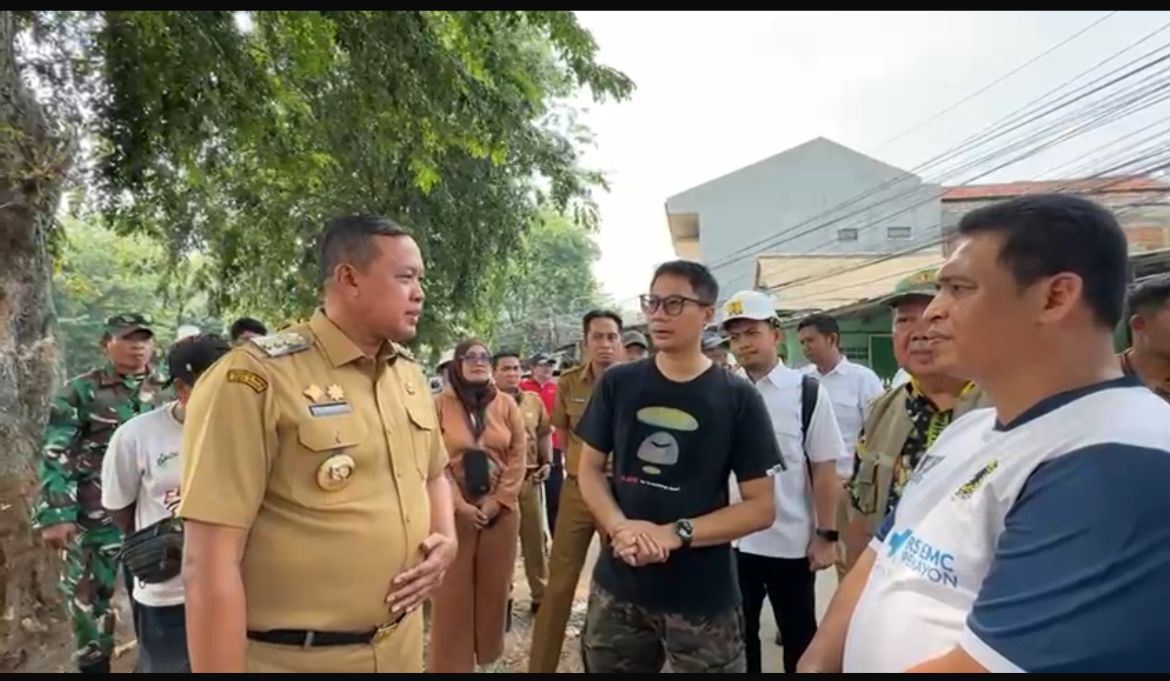 Wali Kota Bekasi Tinjau Langsung Proyek Revitalisasi dan Normalisasi Bantaran Sungai Kayuringin