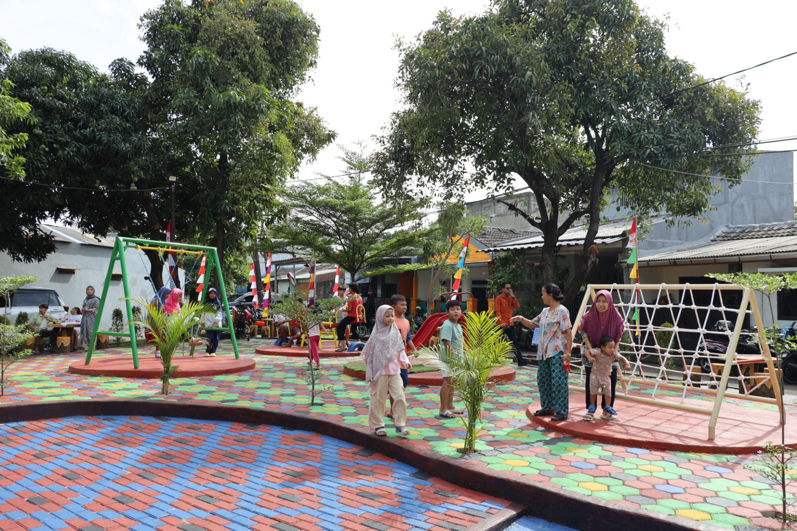 Peresmian Taman Joglo RW 12 Bekasijaya, Sarana Berkumpul, Menenangkan Diri, dan Olahraga