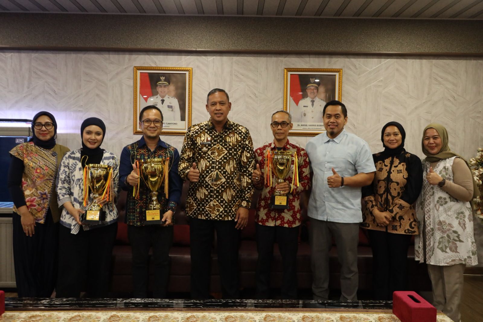 Wali Kota Bekasi Terima Audiensi Sanggar Gantari Gita Khatulistiwa Peraihaih Prestasi International