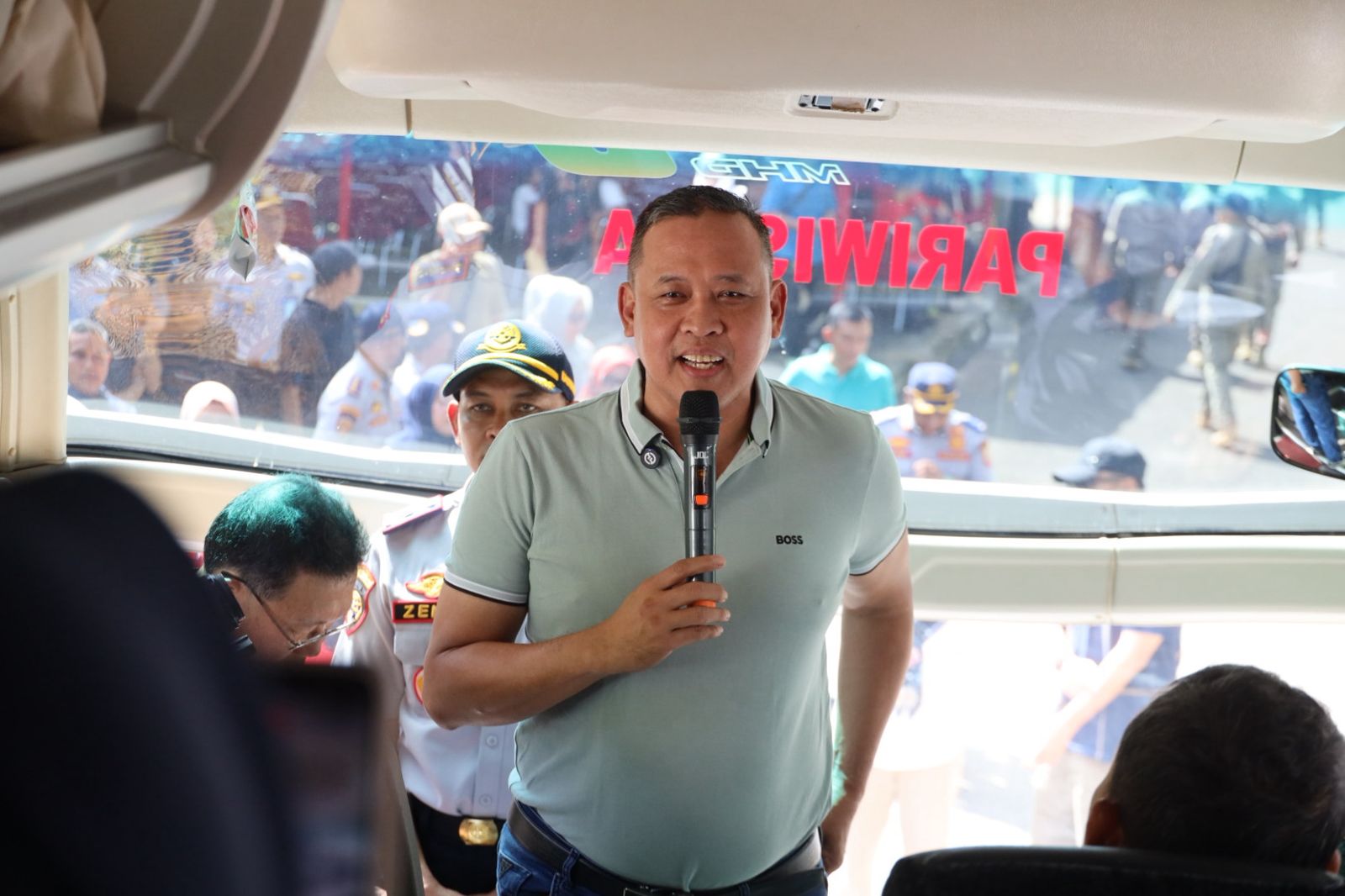 Tri Adhianto Lepas 27 Armada Mudik Gratis 2026, Layani 1.458 Warga Kota Bekasi