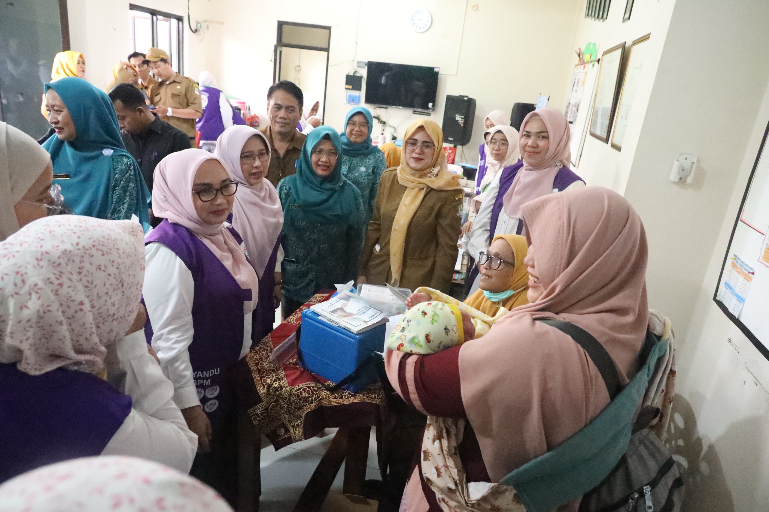 TP PKK Kota Bekasi Monitoring SPM Posyandu Kenari, Vaksinasi dan Transformasi Layanan Terintegrasi