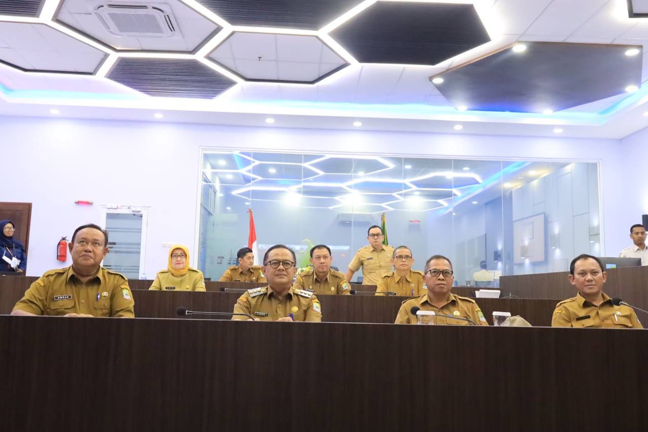 Pj. Wali Kota Bekasi Ikuti Rakor Pengendalian Inflasi Daerah Bersama Presiden RI
