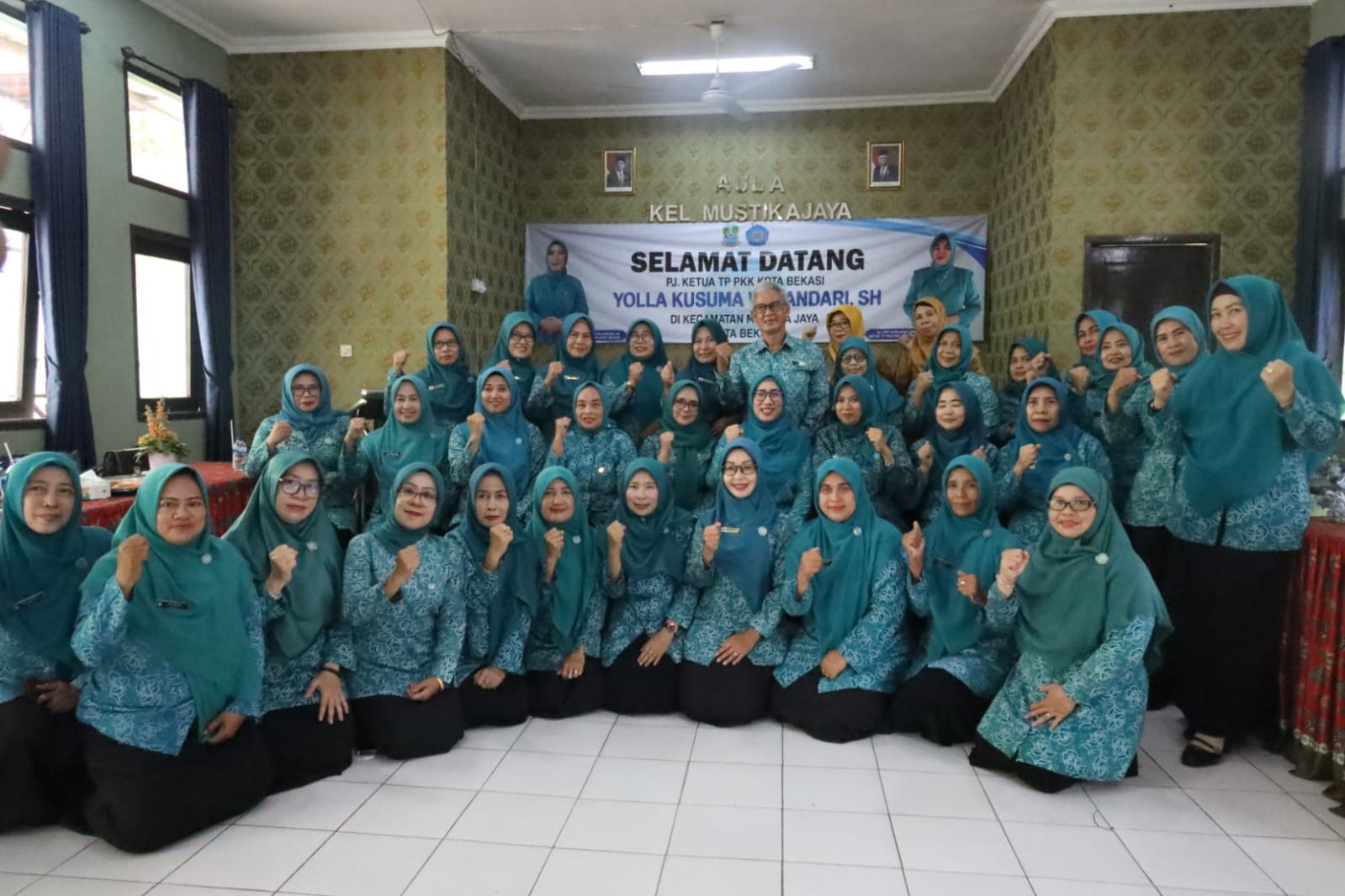 Kunjungi PKK Kecamatan Mustika Jaya, Yolla Kusuma Berharap Kader Jalankan Program PKK di Wilayah