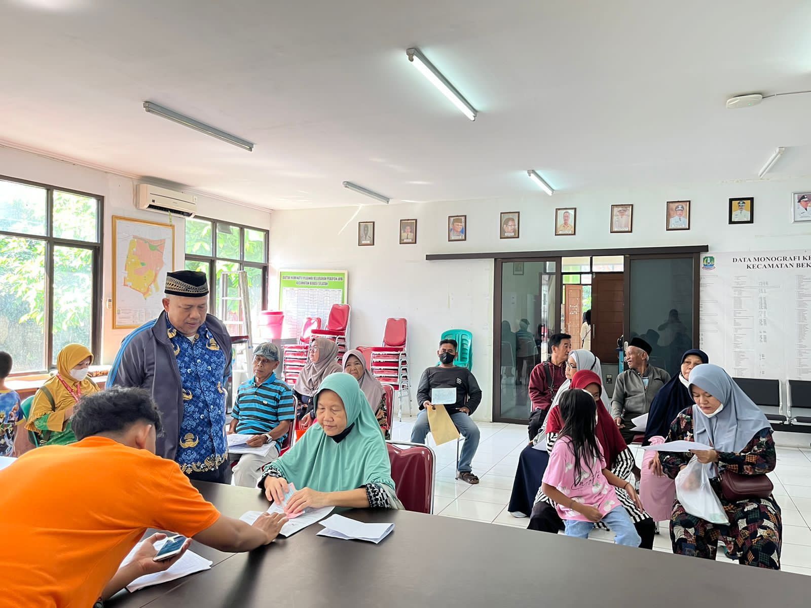 Perkuat Optimalisasi Pemanfaatan DBHCHT, Pemkot Bekasi Salurkan BLT untuk Tingkatkan Kesejahteraan