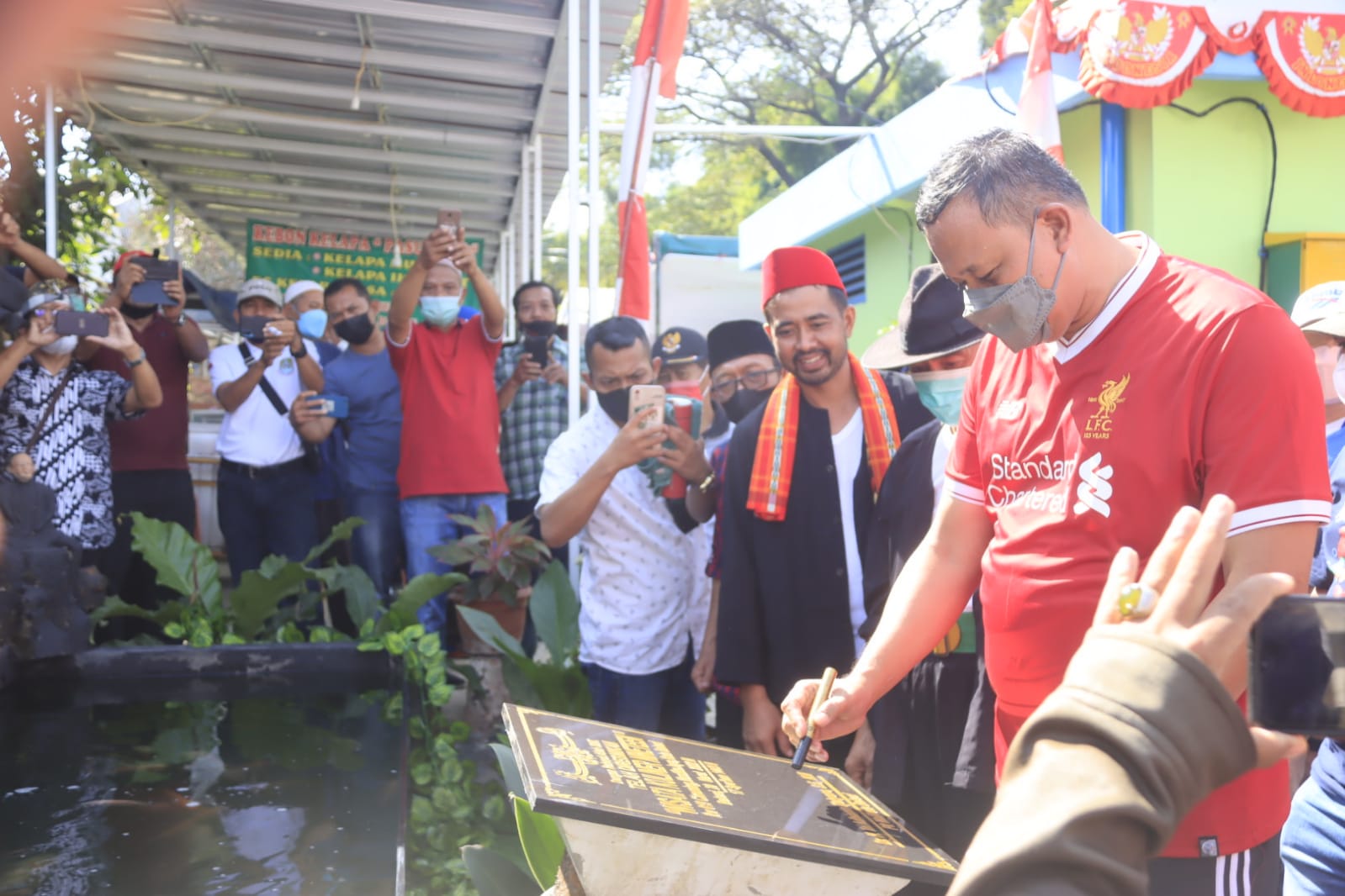 TRI ADHIANTO RESMIKAN WISATA KULINER RW 19 PERUM BEKASI TIMUR REGENSI