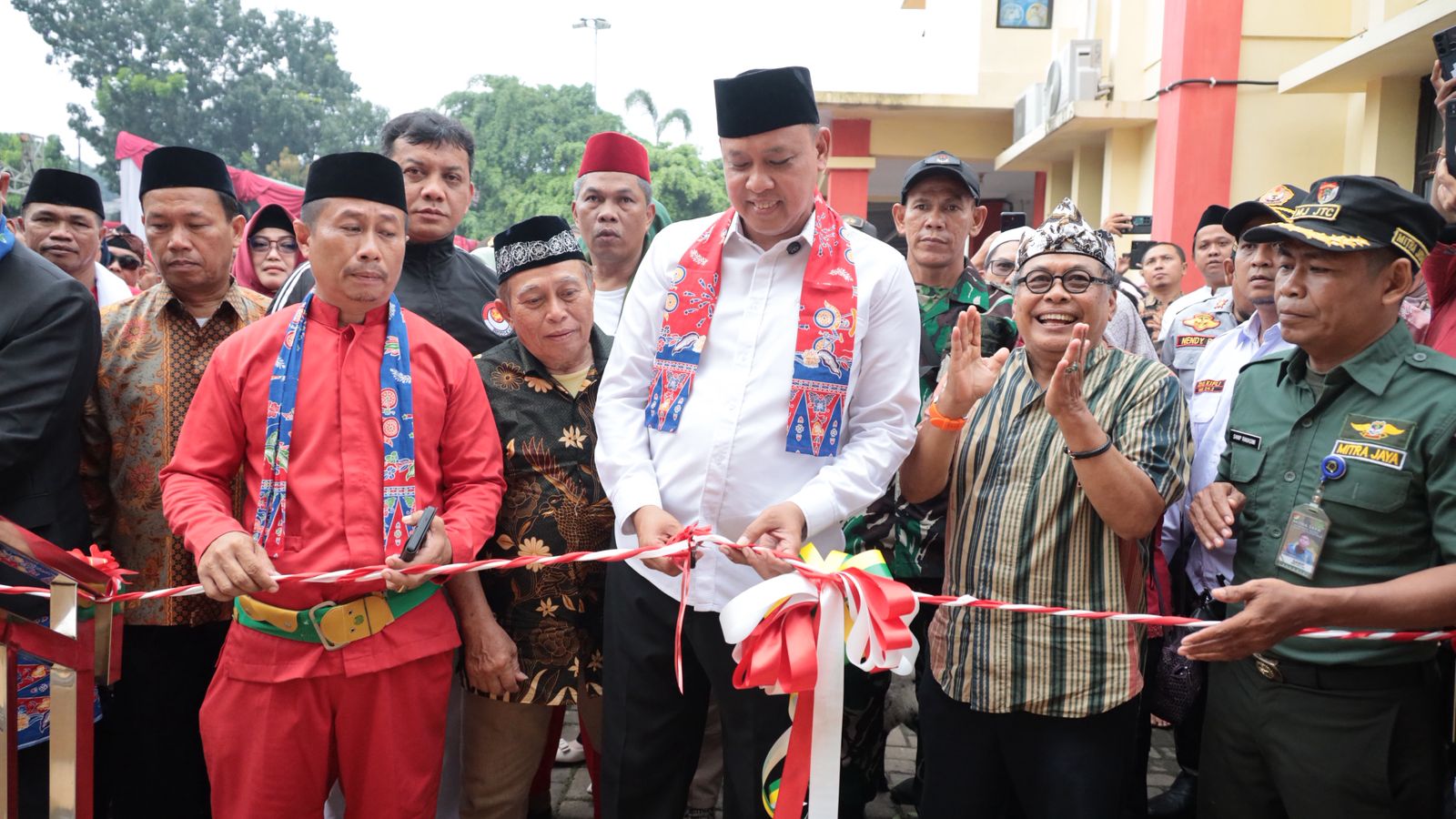 Gedung Kelurahan Jatibening Baru Diresmikan, Wali Kota Bekasi Dorong Peningkatan Pelayanan Publik