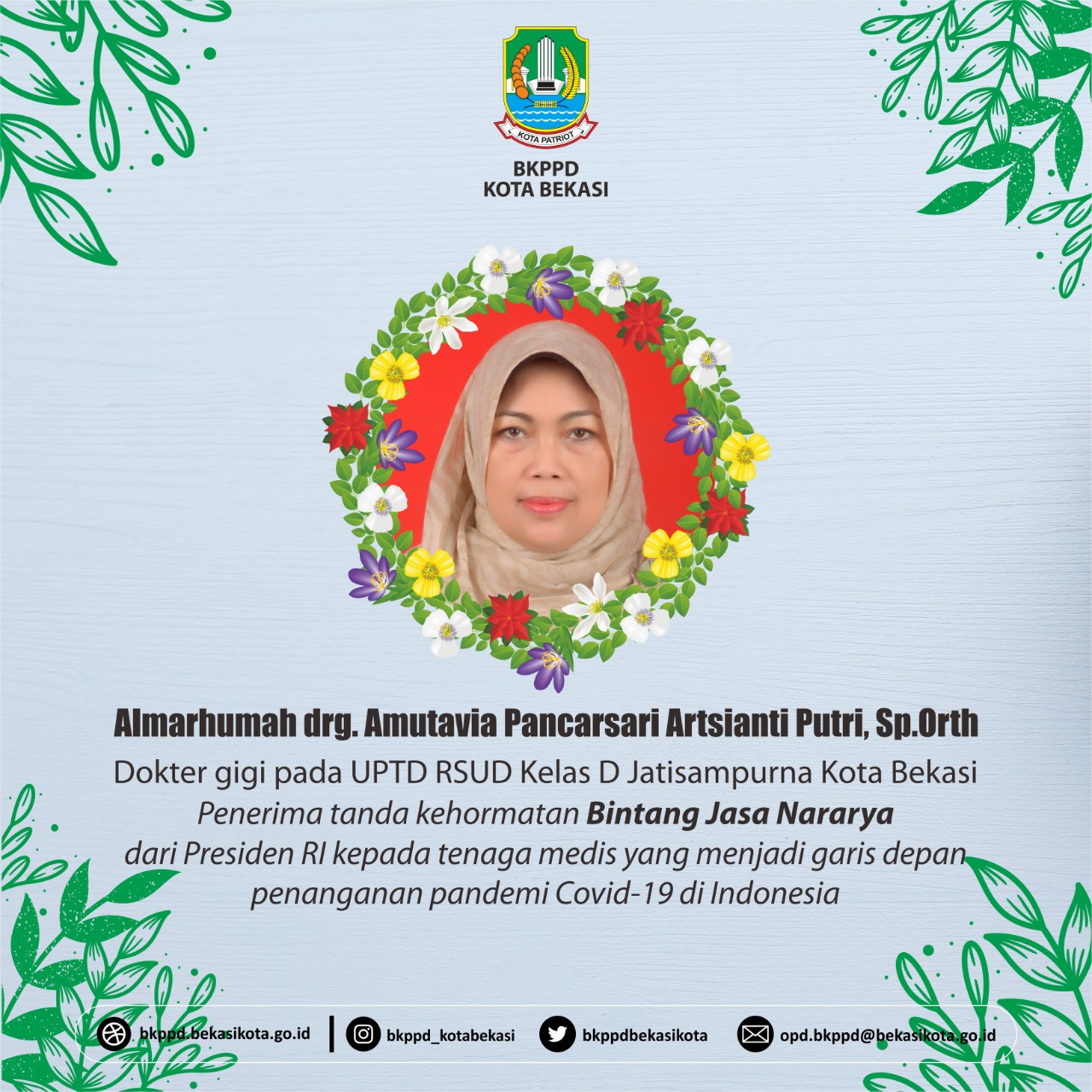 Almarhumah drg. Amutavia Terima Tanda Kehormatan Bintang Jasa Nararya dari Presiden RI