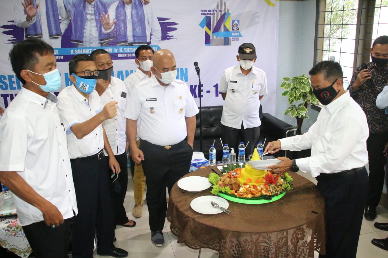HUT PDAM TIRTA PATRIOT KE 14, SALING KERJASAMA, BERKOMITMEN DAN SALING KETERKAITAN