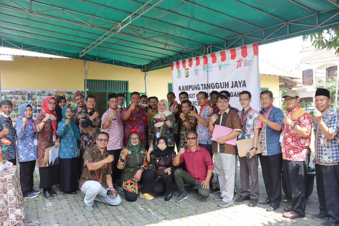 Penilaian Hari Terakhir KTJ 2022 di RW 27 Kelurahan Kali Abang Tengah Kecamatan Bekasi Utara