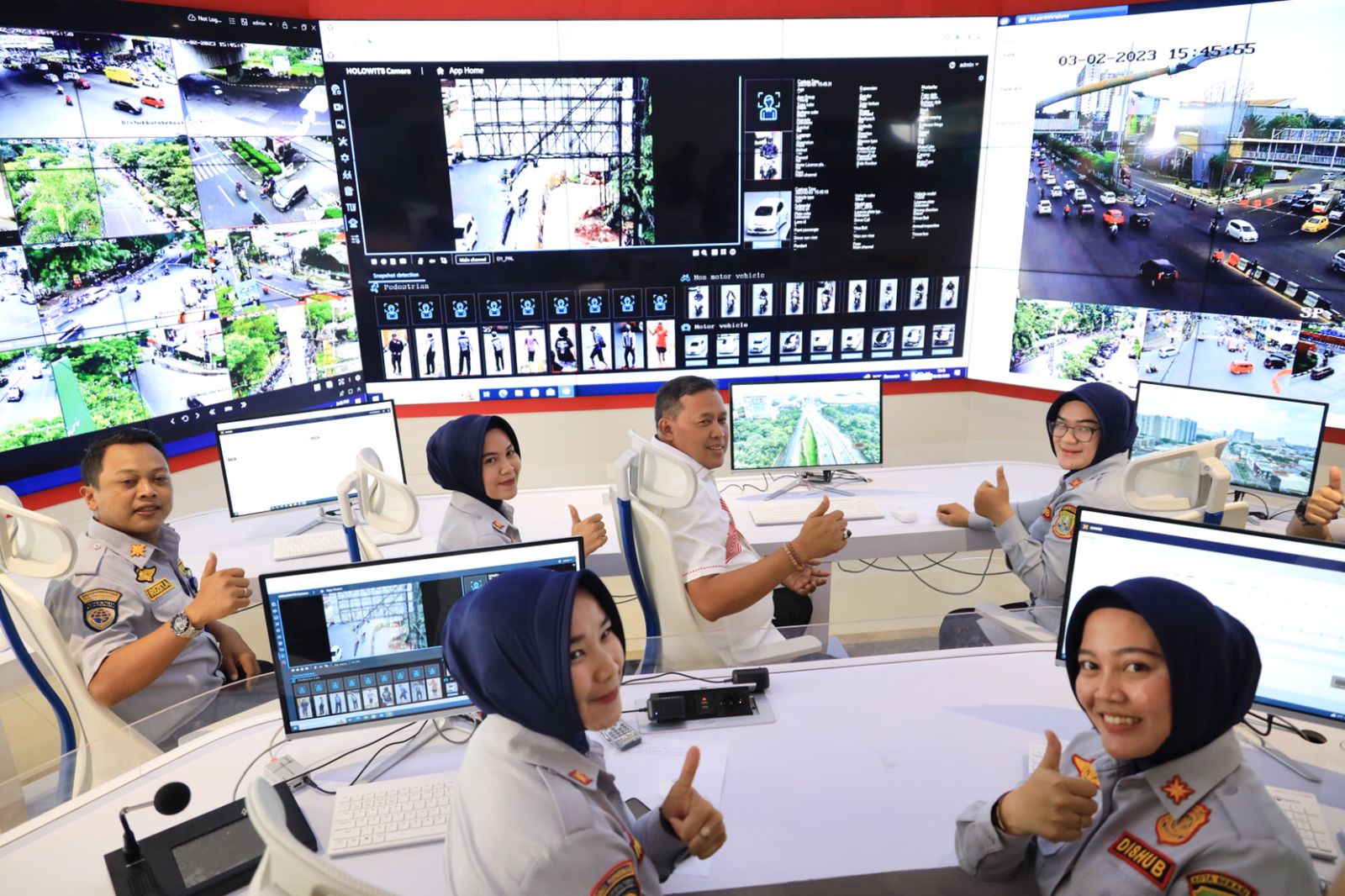 PLT WALI KOTA BEKASI PASTIKAN TITIK RAWAN MACET DAPAT TERATASI DENGAN ATCS