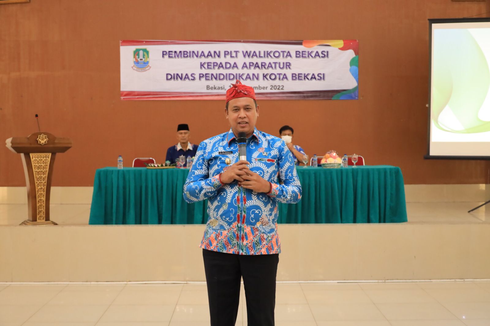 PLT WALI KOTA BEKASI AJAK KEPSEK UNTUK TERUS DAMPINGI MURIDNYA