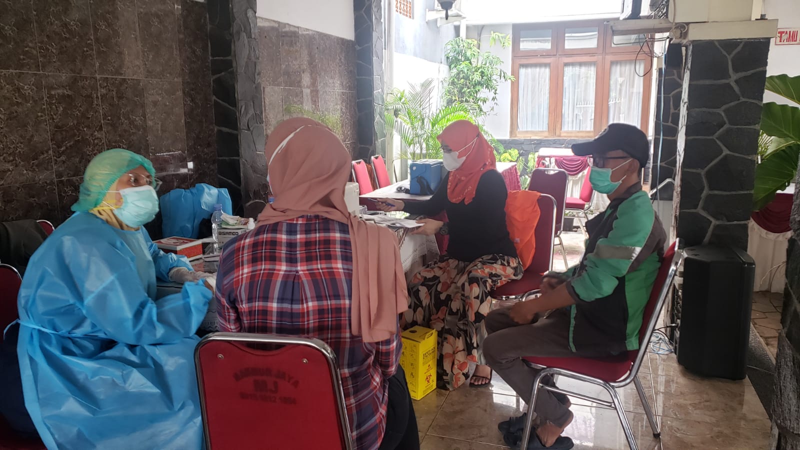 HARI KETIGA, KELURAHAN JATIWARINGIN SEDIAKAN VAKSIN PFIZER