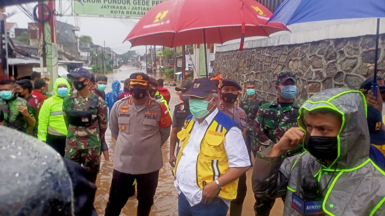 WALI KOTA BEKASI PERCEPAT PERBAIKAN TANGGUL SESUAI INSTRUKSI MENTERI PUPR