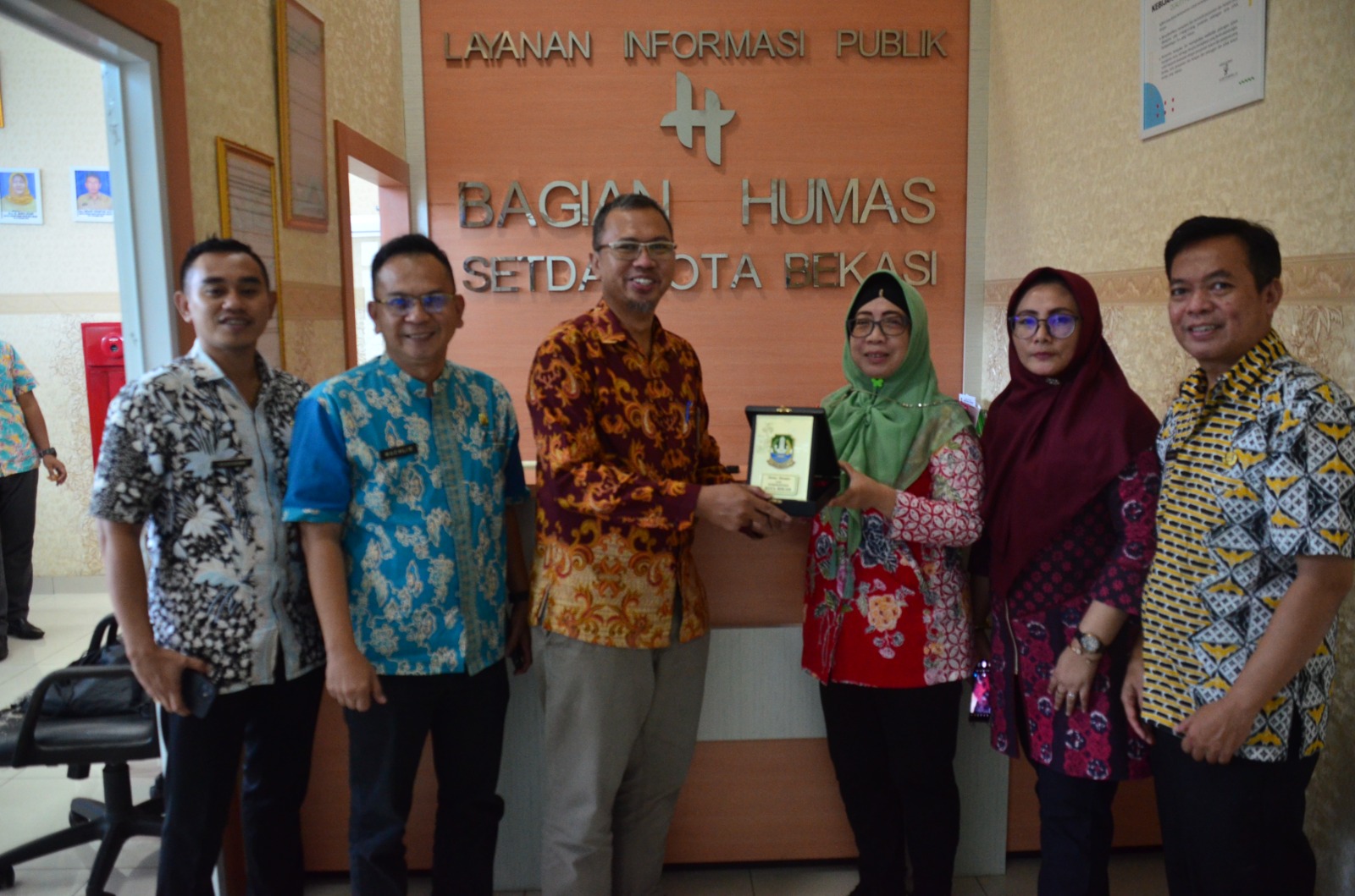 PPID Utama Kota Bekasi menerima Asistensi Peningkatan Kualitas Keterbukaan Informasi Publik