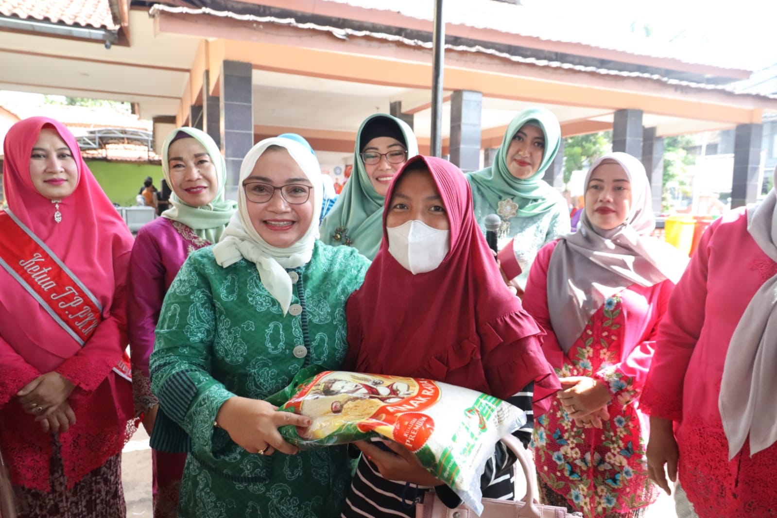 Plt Ketua TP PKK Apresiasi Para Juara Lomba Kinerja PKK Kelurahan