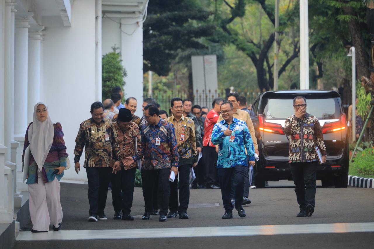 PJ WALI KOTA BEKASI R GANI MUHAMAD HADIRI RAPAT KORDINASI PERCEPATAN PENURUNAN STUNTING