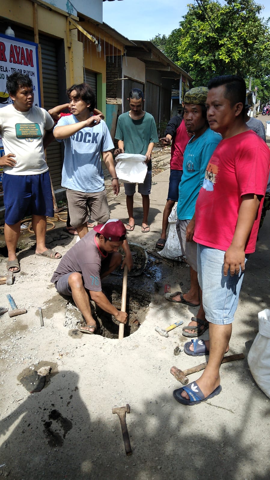 Pemkot Bekasi Klarifikasi Video Viral Semburan Air di Jalan