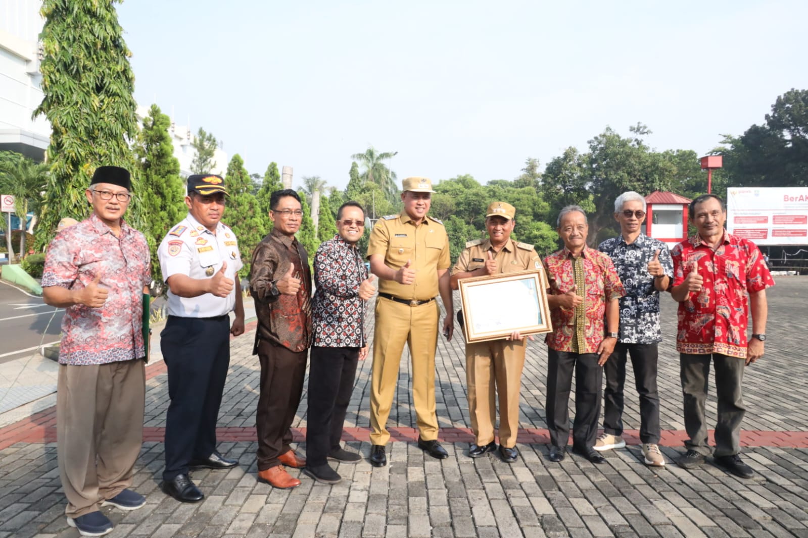 Posyantek 12 Kelurahan Marga Mulya Raih Penghargaan dari Menteri Desa PDTT RI