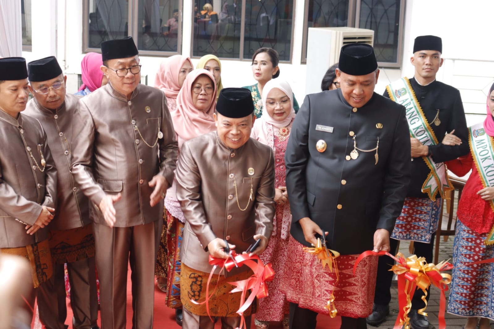 Rapat Paripurna HUT Ke-26 Kota Bekasi Dirangkaikan dengan Peresmian Perpustakaan dan Gallery UMKM