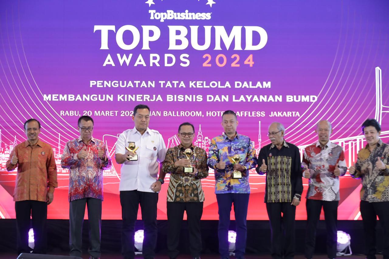 Raih Penghargaan di Top BUMD Awards 2024, Pj. Wali Kota Bekasi Terus Tingkatkan Pembangunan Daerah