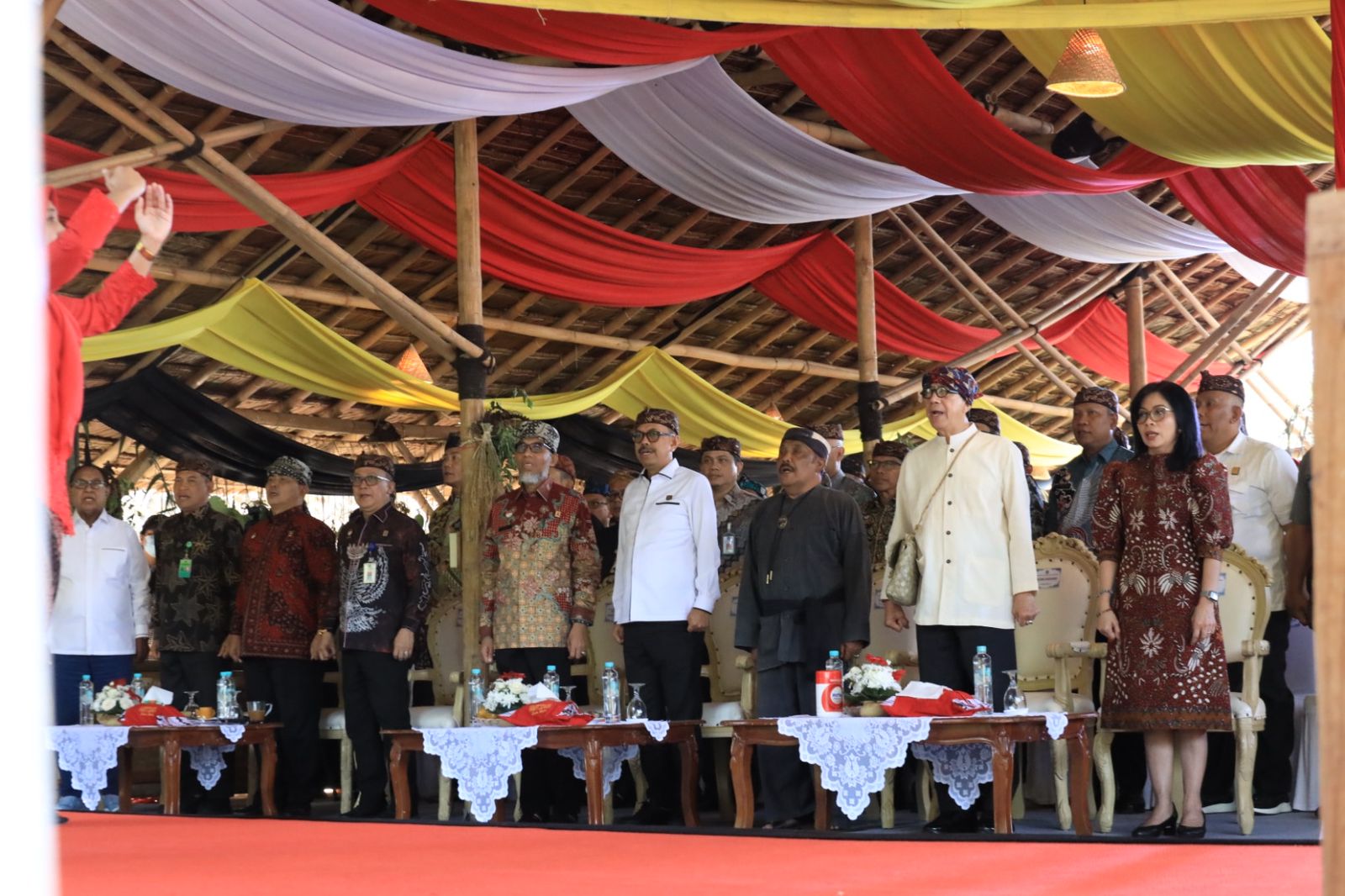 Pj. Wali Kota Bekasi Saksikan Menkumham Dinobatkan Gelar Sinatria Pinayungan