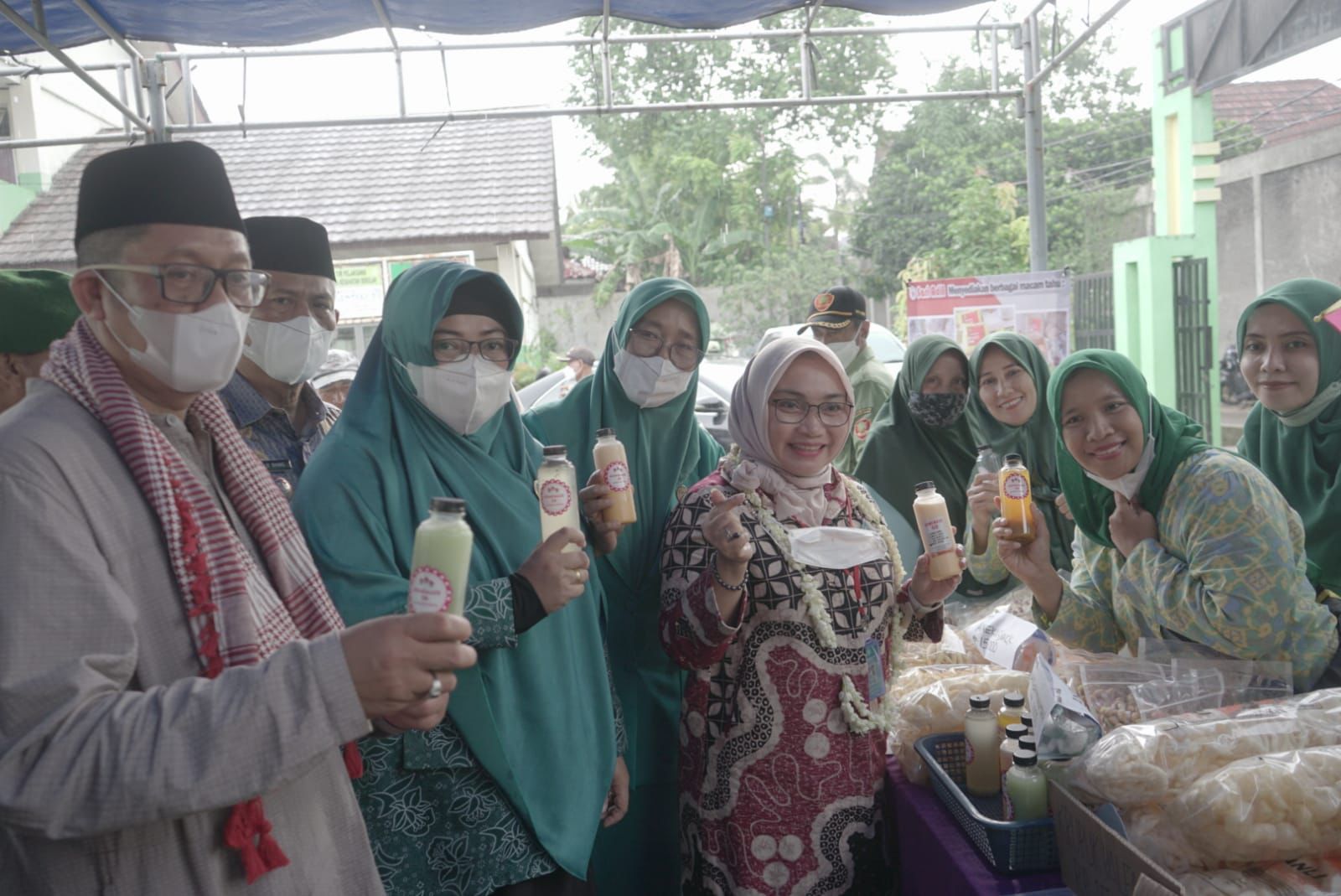 Plt Ketua TP PKK Ajak Masyarakat Cintai Produk Dalam Negeri