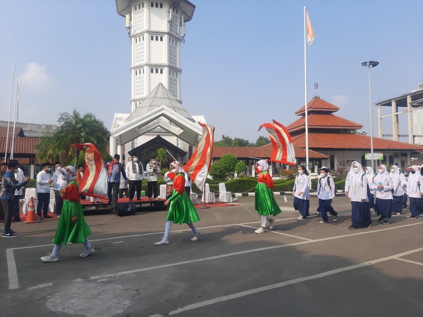 Sambut Ramadhan Plt Wali Kota Bekasi Lepas Pawai Tarhib Di Islamic Centre KH Noer Alie