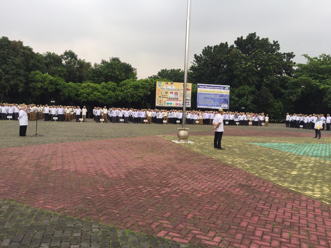 Percepat Kordinasi Tugas, Pejabat Pemkot Bekasi Gunakan Handy Talkie