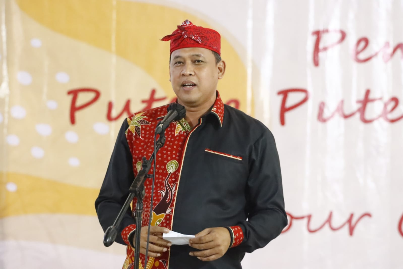 PLT. WALI KOTA BEKASI TRI ADHIANTO HADIRI EVENT PUTRA PUTRI KARTINI