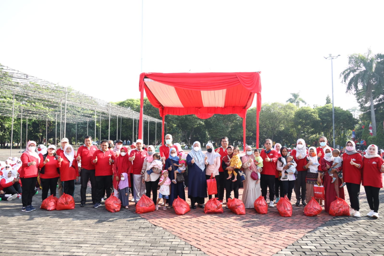 Sekda Kota Bekasi Buka Peringatan HARGANAS Ke 29 Tahun di Plaza Pemkot Bekasi