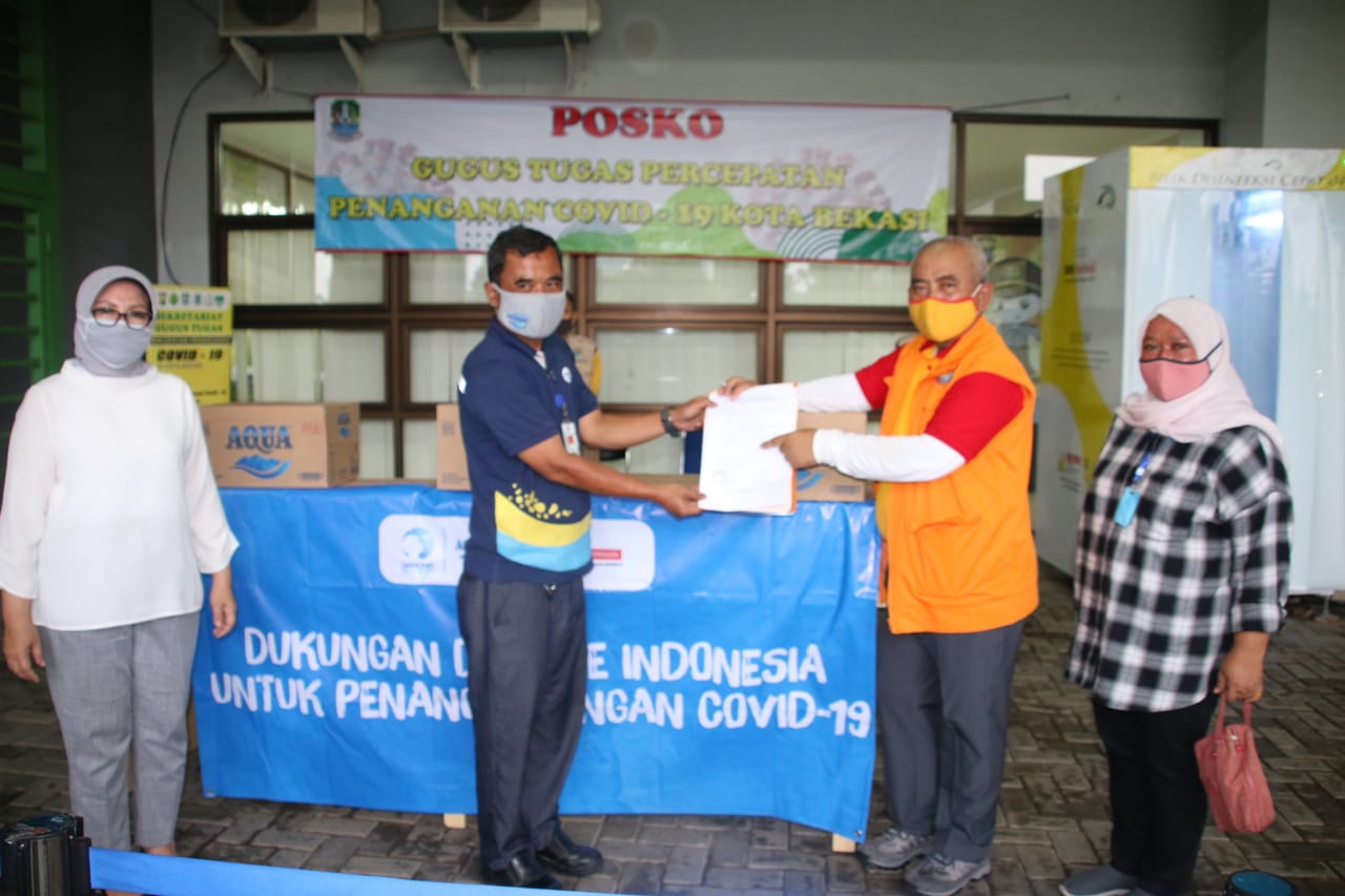 Dukungan Danone Indonesia Donasikan Air Mineral 1000 Dus untuk Kota Bekasi