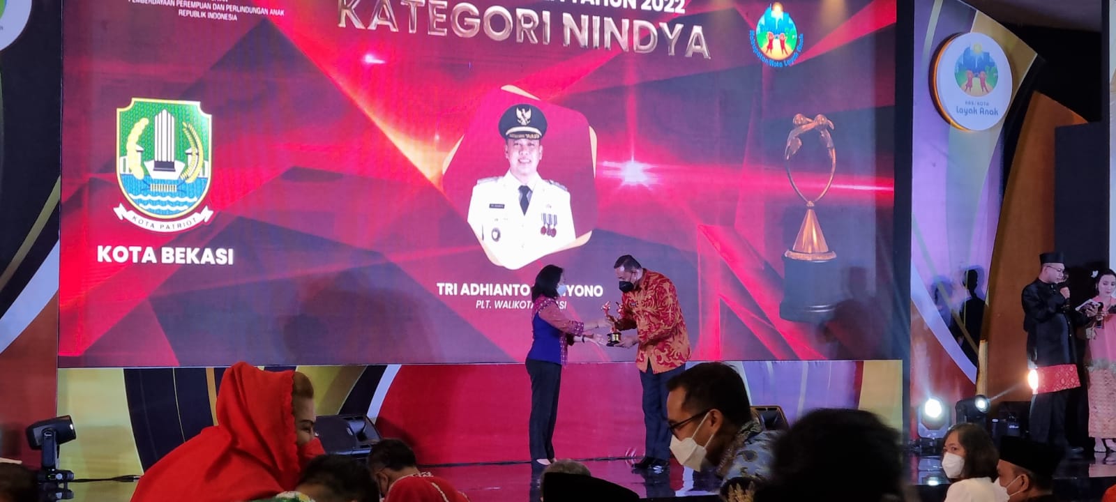 KOTA BEKASI KEMBALI RAIH PREDIKAT NINDYA DALAM PENGANUGERAHAN KOTA LAYAK ANAK (KLA) 2022