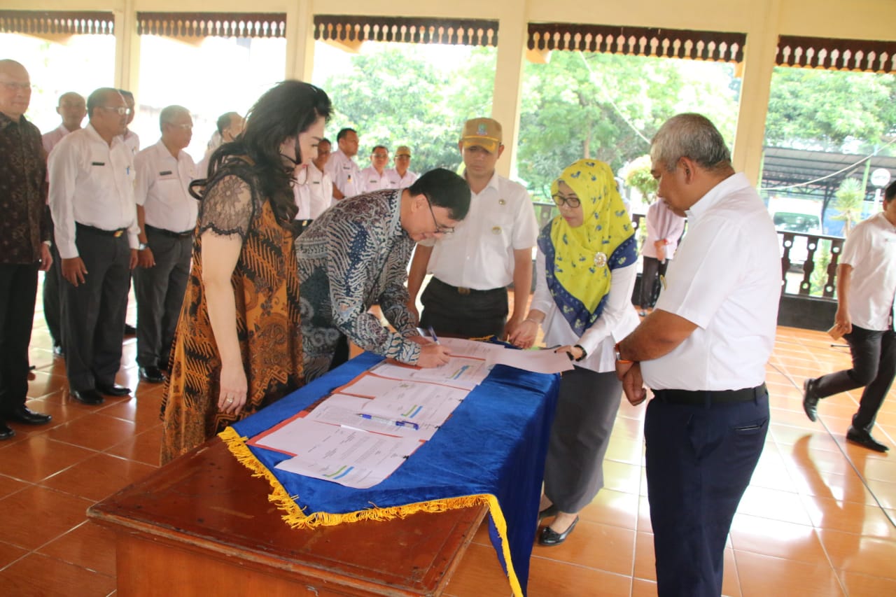 Penandatanganan MoU CSR Pemerintah Kota Bekasi terkait Pembangunan Sky Bridge Revo Town
