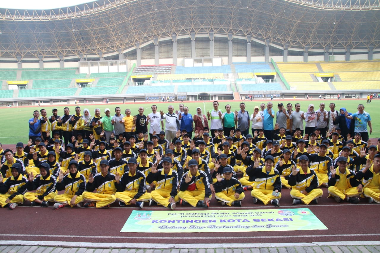 Usai Sparko, Wali Kota Bekasi Lepas Kontingen Atlet POPWILDA Jawa Barat 2019