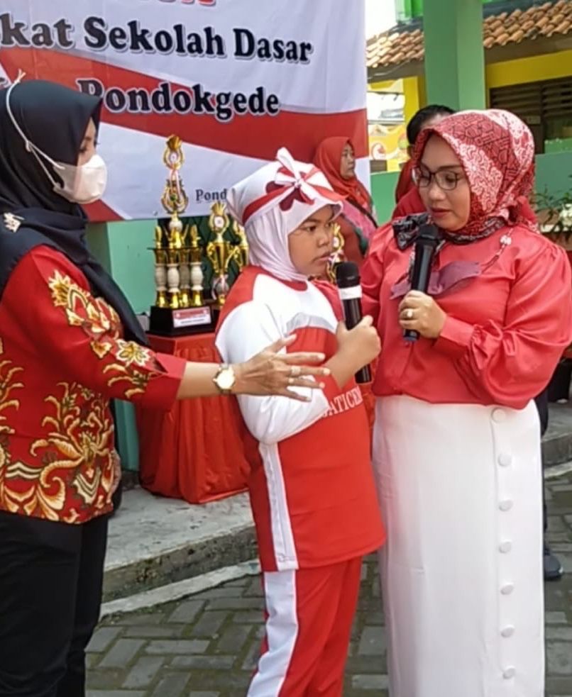 Ratusan Siswa Antusias Senam Bersama Plt Ketua TP PKK